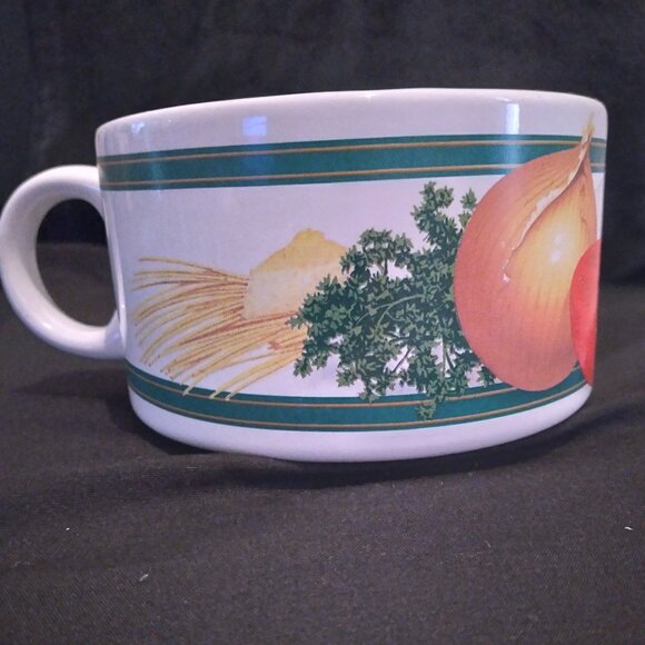 Hickory Farms Vintage Chowder / Soup Bowl - Picture 1 of 6